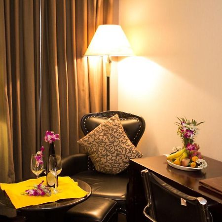 Medallion Hanoi Hotel Bagian luar foto