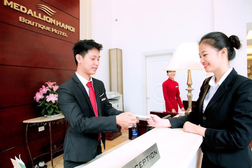 Medallion Hanoi Hotel Bagian luar foto
