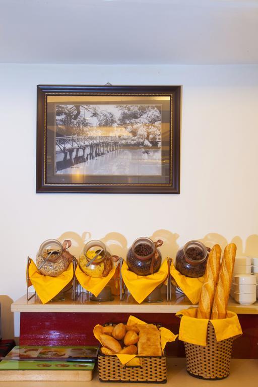 Medallion Hanoi Hotel Bagian luar foto