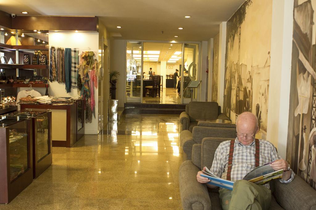 Medallion Hanoi Hotel Bagian luar foto