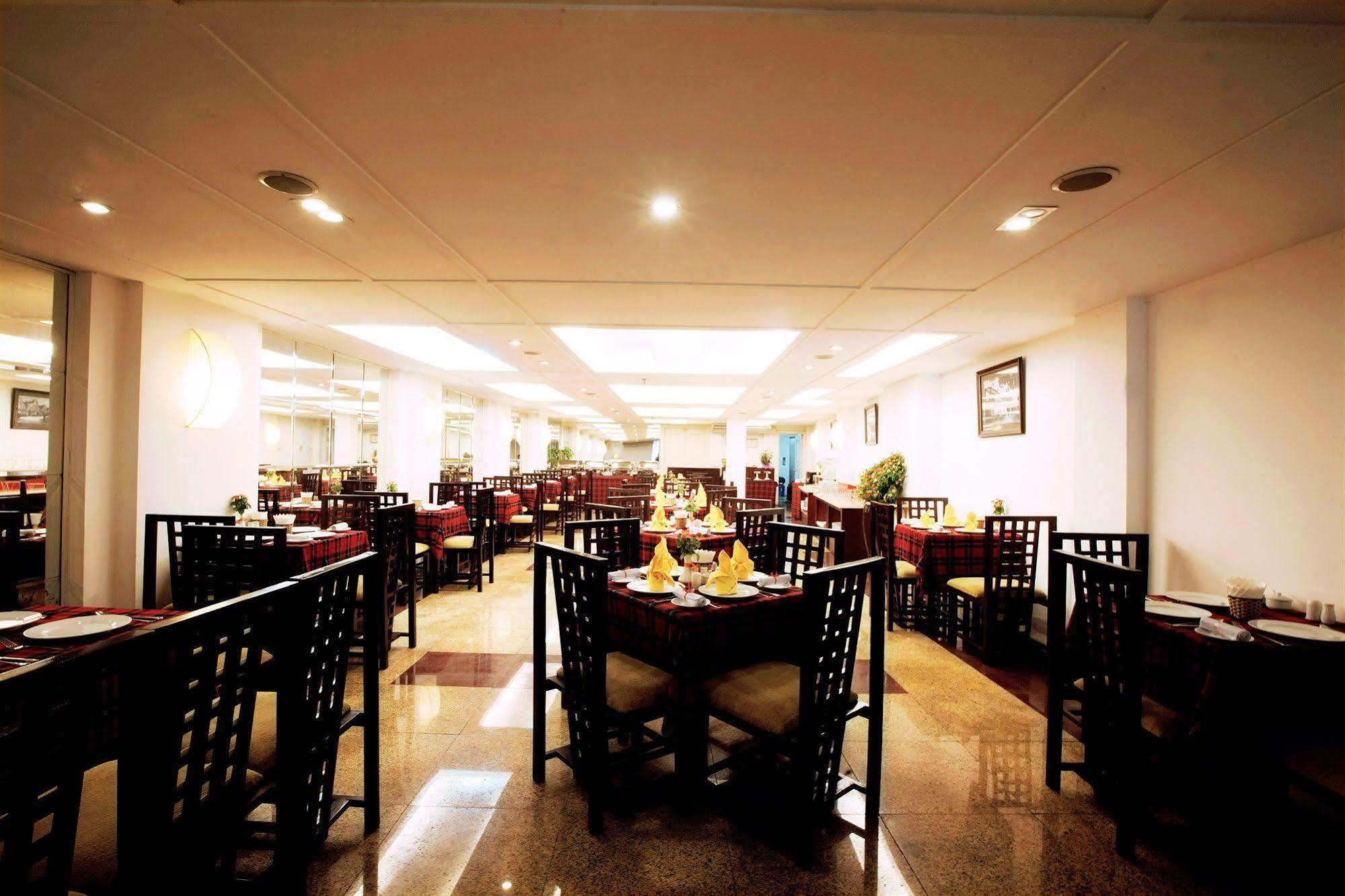 Medallion Hanoi Hotel Bagian luar foto