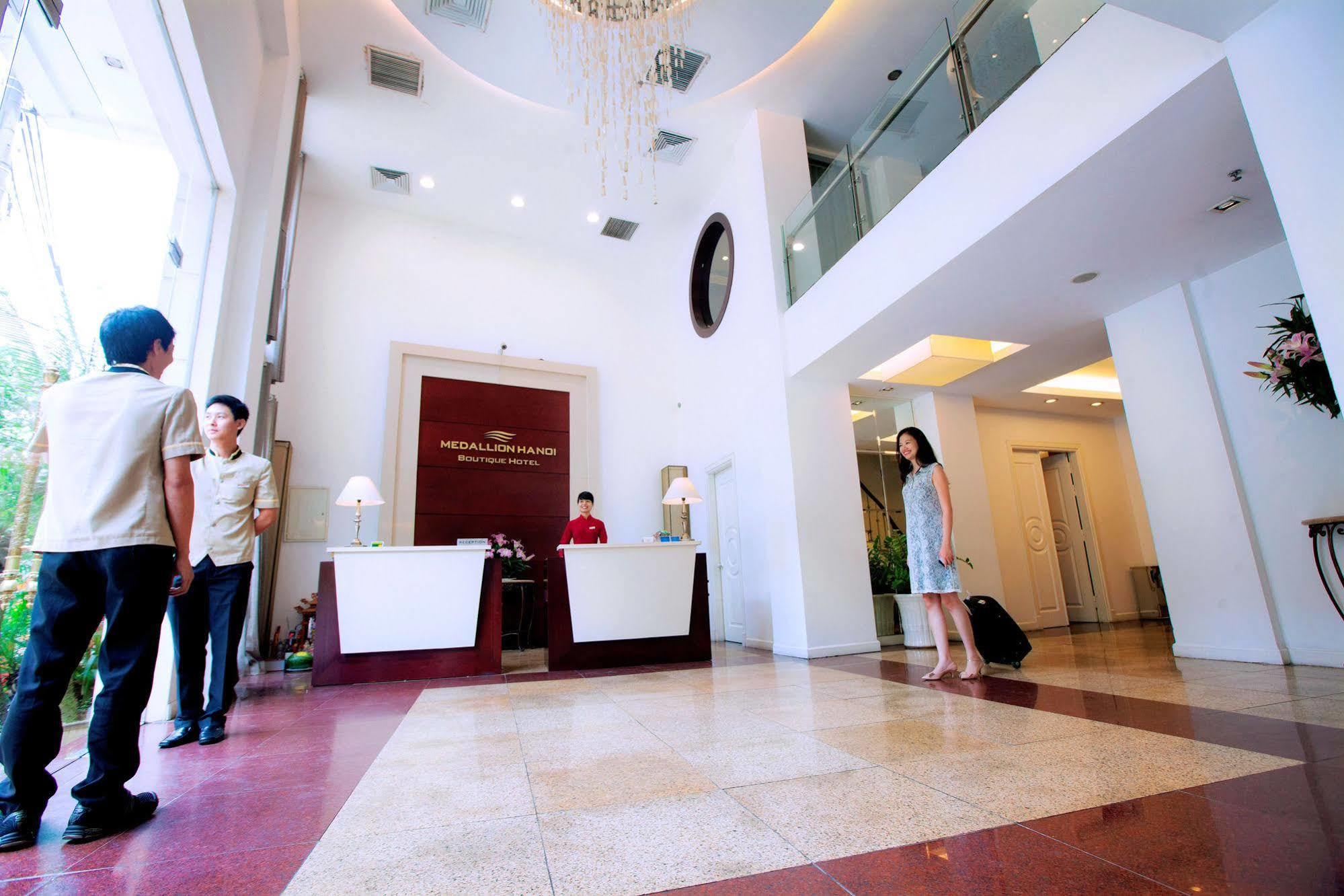 Medallion Hanoi Hotel Bagian luar foto