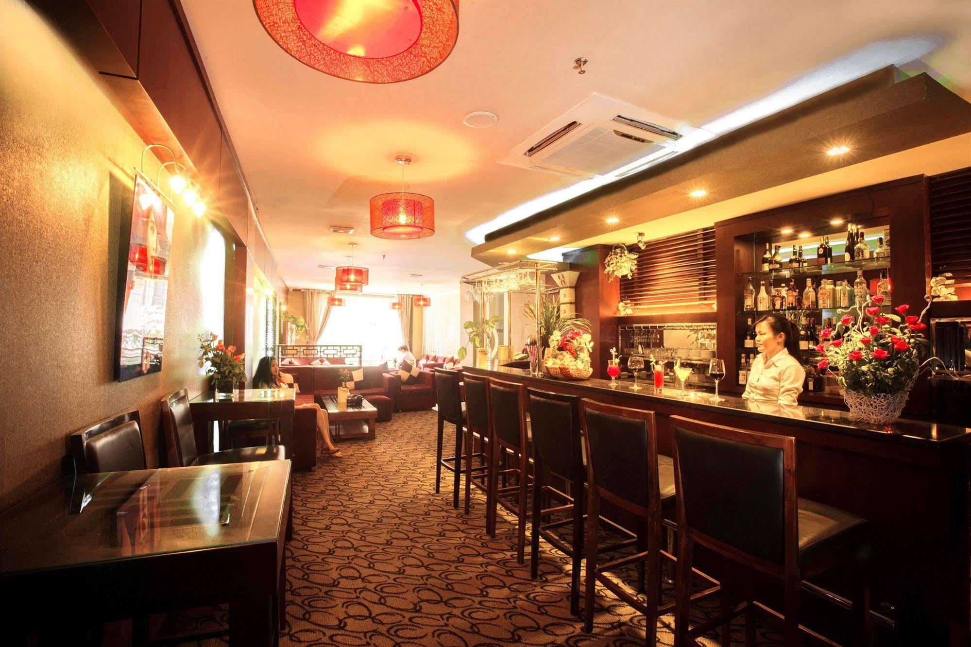 Medallion Hanoi Hotel Bagian luar foto