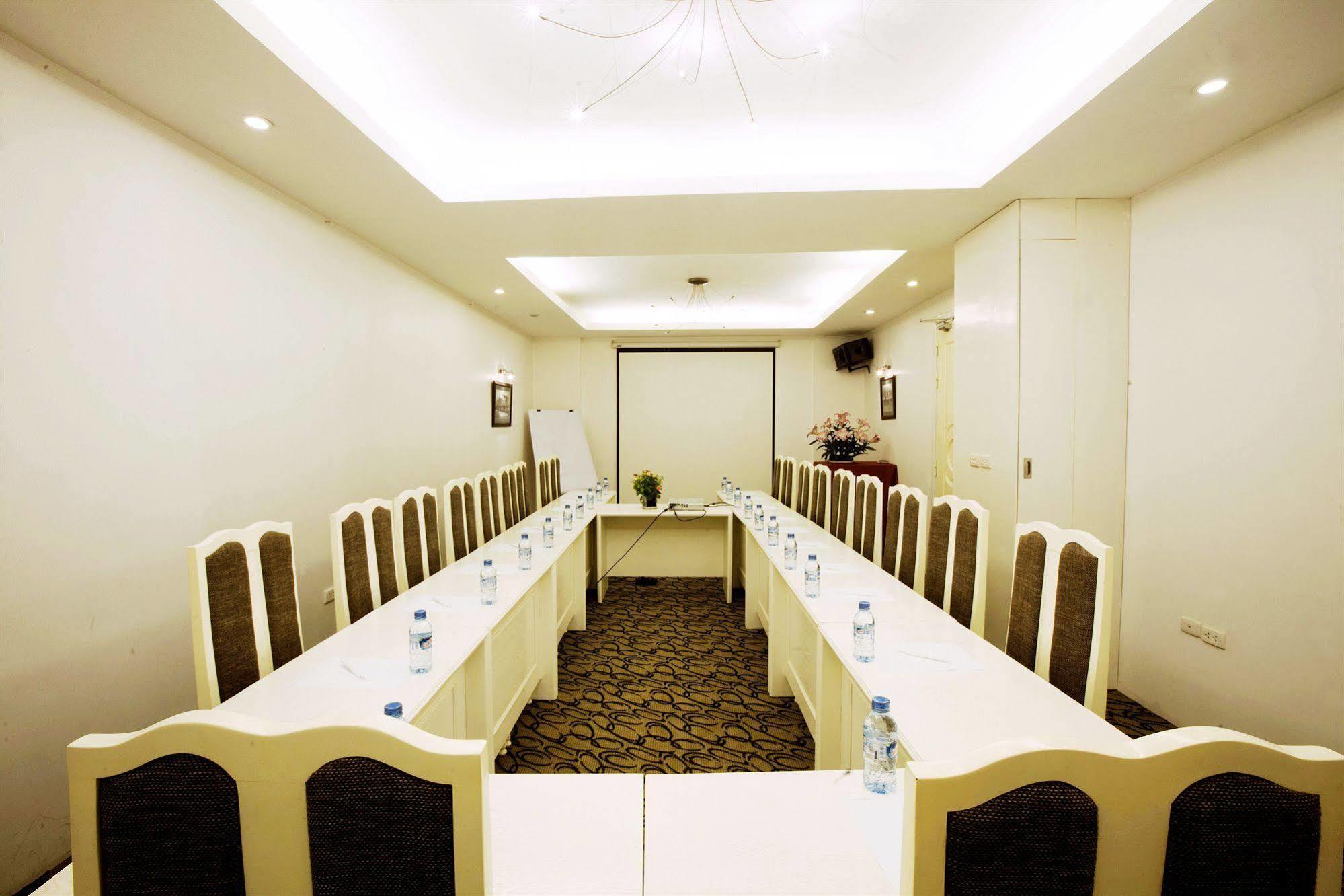 Medallion Hanoi Hotel Bagian luar foto