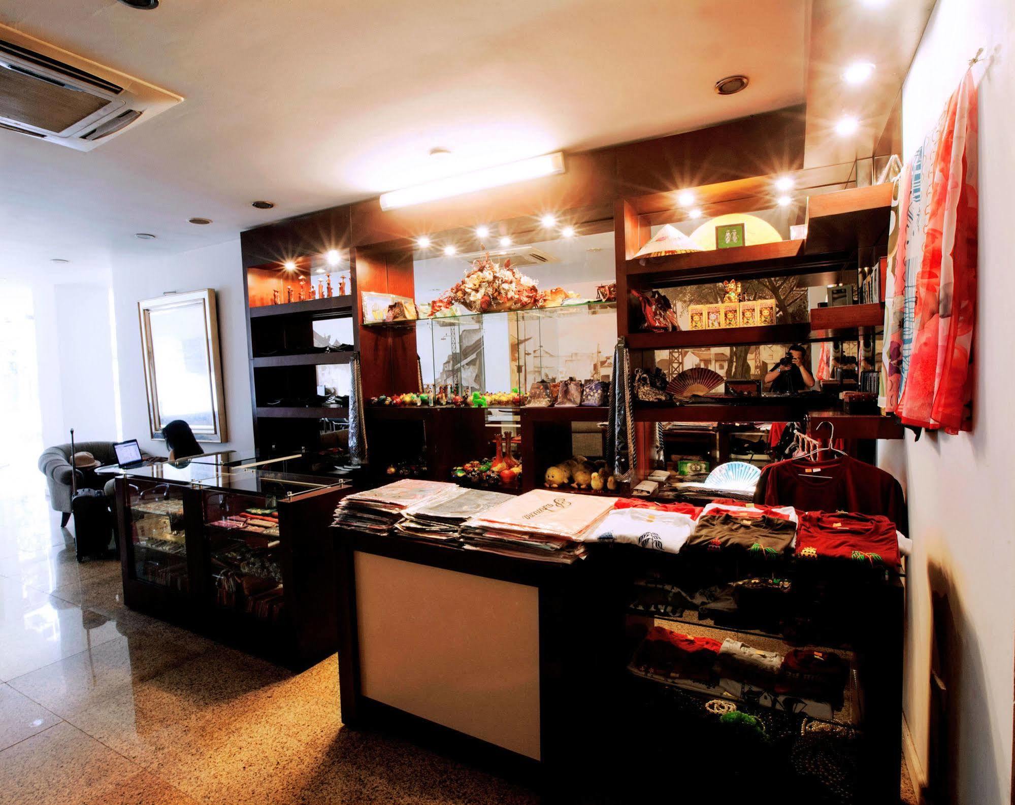 Medallion Hanoi Hotel Bagian luar foto